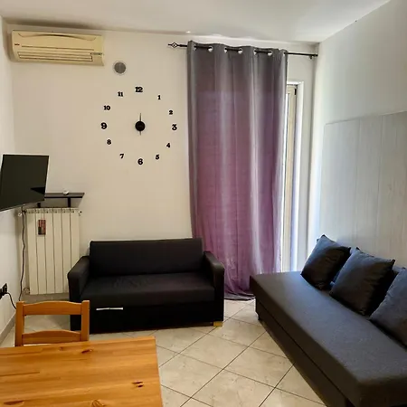 Stay-apartments In Capruzzi With Private Parking Apartman