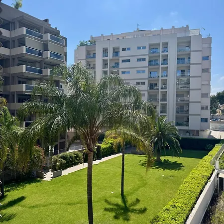 Stay-apartments In Capruzzi With Private Parking باري