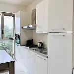 Apartment Stay-apartments In Capruzzi With Private Parking *